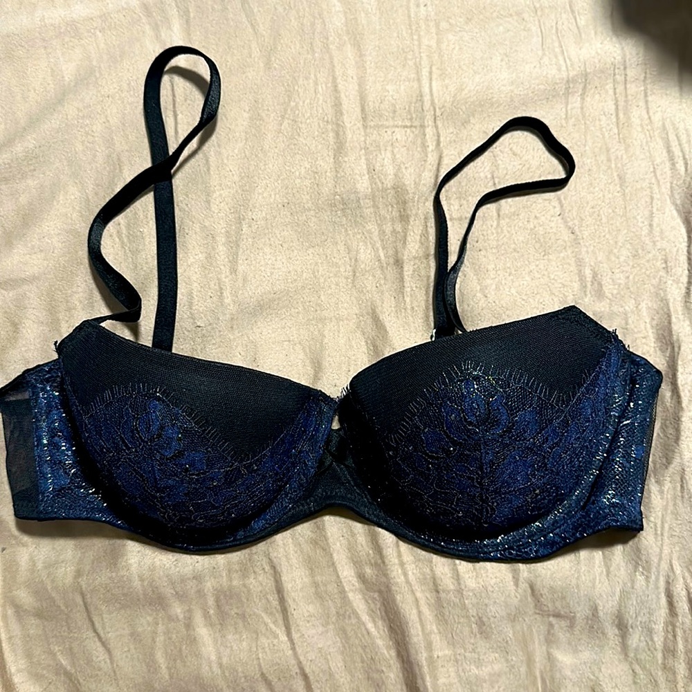 Victorias Secret Very Sexy Uplift Bra
